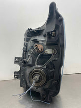 Load image into Gallery viewer, HEADLIGHT LAMP ASSEMBLY F250SD Pickup F350SD Pickup 11-16 Right - NW700130