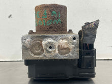 Load image into Gallery viewer, ABS ANTI-LOCK BRAKE PUMP F250SD Pickup F350SD Pickup 14 15 16 - NW699794