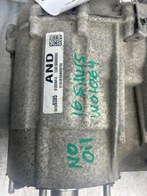 Load image into Gallery viewer, Transfer Case SILVERADO 1500 PICKUP 2016 - NW700840