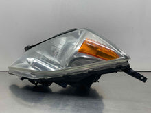 Load image into Gallery viewer, HEADLIGHT LAMP ASSEMBLY Honda CR-V 07 08 09 10 11 Right - NW701973