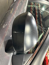 Load image into Gallery viewer, Side View Door Mirror Nissan Rogue 2022 - NW702543