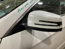 Load image into Gallery viewer, SIDE VIEW DOOR MIRROR E300 E350 E400 E550 E63 11 12 13 Left - NW701444