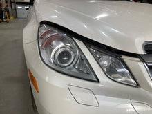 Load image into Gallery viewer, HEADLIGHT LAMP ASSEMBLY E300 E350 E400 E550 E63 10 11 12 13 Right - NW700752
