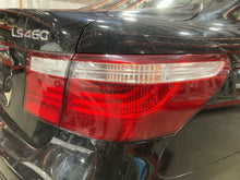 Load image into Gallery viewer, OUTER TAIL LIGHT LAMP Lexus LS460 2007 07 2008 08 2009 09 Right - NW702824