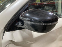 Load image into Gallery viewer, SIDE VIEW DOOR MIRROR Pathfinder 2018 18 2019 19 2020 20 Left - NW702540