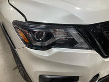 Load image into Gallery viewer, HEADLIGHT LAMP ASSEMBLY Nissan Pathfinder 17 18 19 20 Right - NW702127