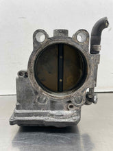 Load image into Gallery viewer, THROTTLE BODY LR4 Range Rover Range Rover Sport 10 11 12 13 - NW704063
