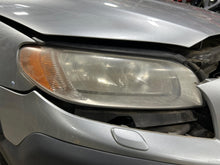 Load image into Gallery viewer, HEADLIGHT LAMP ASSEMBLY Volvo C70 S80 V70 XC70 2007-2013 Right - NW705181