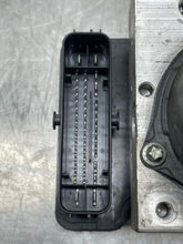 Load image into Gallery viewer, ABS Pump RAV4 2020 - NW707877