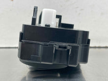 Load image into Gallery viewer, Temperature Controls Volkswagen Beetle 2013 - NW708346