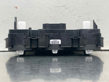 Load image into Gallery viewer, Temperature Controls Volkswagen Beetle 2013 - NW708346