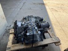 Load image into Gallery viewer, Transmission Chevrolet Equinox 2020 - DG161493