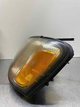Load image into Gallery viewer, HEADLIGHT LAMP ASSEMBLY Baja Legacy 00 01 02 03 04 05 06 Left - NW103613