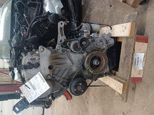 Load image into Gallery viewer, ENGINE MOTOR Santa Fe Sonata Sonata Hybrid Optima Sorento 15-19 2.4L VIN 3/F/B - DG175820