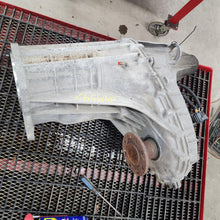 Load image into Gallery viewer, Transfer Case FORD F250SD PICKUP 2019 - DG179359