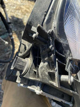 Load image into Gallery viewer, HEADLIGHT LAMP ASSEMBLY Pacifica Voyager 17 18 19 20 Right - DG182952