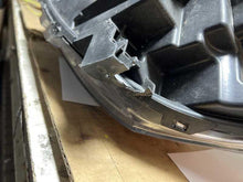 Load image into Gallery viewer, Headlight Lamp Assembly Chevrolet Traverse 2018 - DG193713