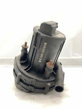 Load image into Gallery viewer, AIR INJECTION PUMP SMOG BMW 325i 328i 330i 323i 1999 99 00 01 02 03 04 05 - NW8009