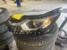 Load image into Gallery viewer, Headlight Lamp Assembly Chevrolet Equinox 2020 - DG202623
