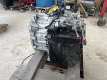 Load image into Gallery viewer, Transmission Hyundai Santa Fe 2013 - DG203313