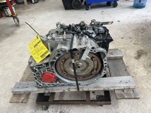 Load image into Gallery viewer, Transmission Hyundai Santa Fe 2013 - DG203313