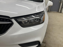 Load image into Gallery viewer, Headlight Lamp Assembly Renault Encore 2021 - DG222818