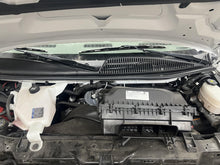 Load image into Gallery viewer, Engine Motor EXPRESS 2500 VAN 2023 - DG227860