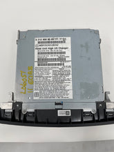 Load image into Gallery viewer, RADIO Mercedes-Benz E350 E550 E63 2010 10 2011 11 - NW138812