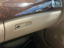 Load image into Gallery viewer, Glove Box Door MERCEDES CLS-CLASS 2015 - NW549264