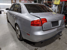 Load image into Gallery viewer, CARRIER ASSEMBLY Audi A4 2002 02 2003 03 04 05 06 07 08 - NW240680