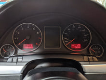 Load image into Gallery viewer, CARRIER ASSEMBLY Audi A4 2002 02 2003 03 04 05 06 07 08 - NW240680