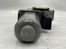 Load image into Gallery viewer, TRANSFER CASE ACTUATOR MOTOR LR3 LR4 Range Rover Range Rover Sport 05-15 - NW177259