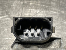 Load image into Gallery viewer, THROTTLE BODY CLK430 CLK500 ML500 SL55 01 - 06 - NW178402