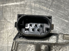 Load image into Gallery viewer, THROTTLE BODY Mercedes R350 R500 E350 C250 ML350 S400 2006 06 07 08 09 10 11 - NW178422