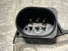 Load image into Gallery viewer, THROTTLE BODY AUDI A4 PASSAT 00 01 02 03 - 05 1.8 TURBO - NW177697