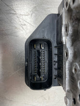 Load image into Gallery viewer, ABS Pump INFINITI Q70 2018 - NW290723