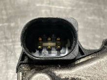 Load image into Gallery viewer, Throttle Body 2005 - NW291992