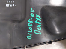 Load image into Gallery viewer, Air Cleaner Box 2005 - NW293365