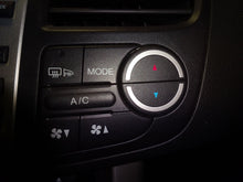 Load image into Gallery viewer, Temp Climate AC Heater Control RDX 2007 07 2008 08 2009 09 10 11 12 Right - NW99365