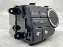 Load image into Gallery viewer, Temp Climate AC Heater Control RDX 2007 07 2008 08 2009 09 10 11 12 Right - NW99365