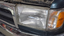 Load image into Gallery viewer, HEADLIGHT LAMP ASSEMBLY 4 Runner 1996 96 1997 97 1998 98 Left - NW385496