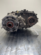 Load image into Gallery viewer, TRANSFER CASE Wrangler 07 08 09 10 11 12 13 14 15 16 17 18 - NW404521