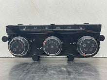 Load image into Gallery viewer, Temperature Controls Volkswagen Golf 2018 - NW101559