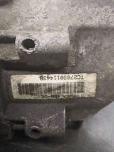 Load image into Gallery viewer, TRANSFER CASE Jaguar X Type 2002 02 2003 03 - NW422332