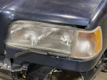 Load image into Gallery viewer, HEADLIGHT LAMP ASSEMBLY Volvo 850 94 95 96 97 Right - NW444583