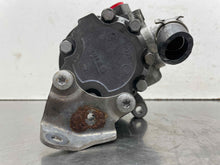 Load image into Gallery viewer, POWER STEERING PUMP Gl320 Gl350 Gl450 Gl550 ML320 ML350 ML450 08-13 - NW509196