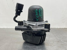 Load image into Gallery viewer, AIR INJECTION PUMP SMOG Cayenne 2003 03 2004 04 2005 05 2006 06 Left - NW509439