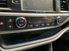 Load image into Gallery viewer, Temperature Controls HIGHLANDER 2016 - NW511430