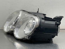 Load image into Gallery viewer, Headlight Lamp Assembly 2006 - NW516330