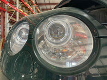 Load image into Gallery viewer, Headlight Lamp Assembly 2006 - NW516331